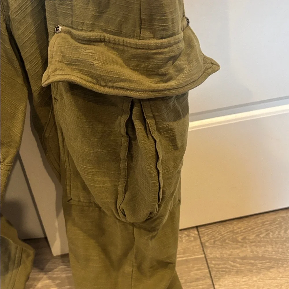 Free People Olive Green Cropped Cargo Pants - Picture 2 of 7